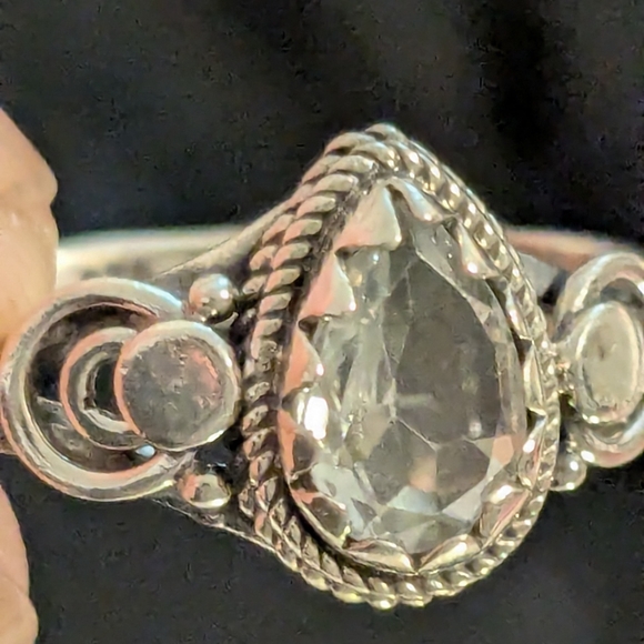 Elegant Solid Sterling Silver Teardrop Genuine Topaz Ring Size 10 - Picture 6 of 7